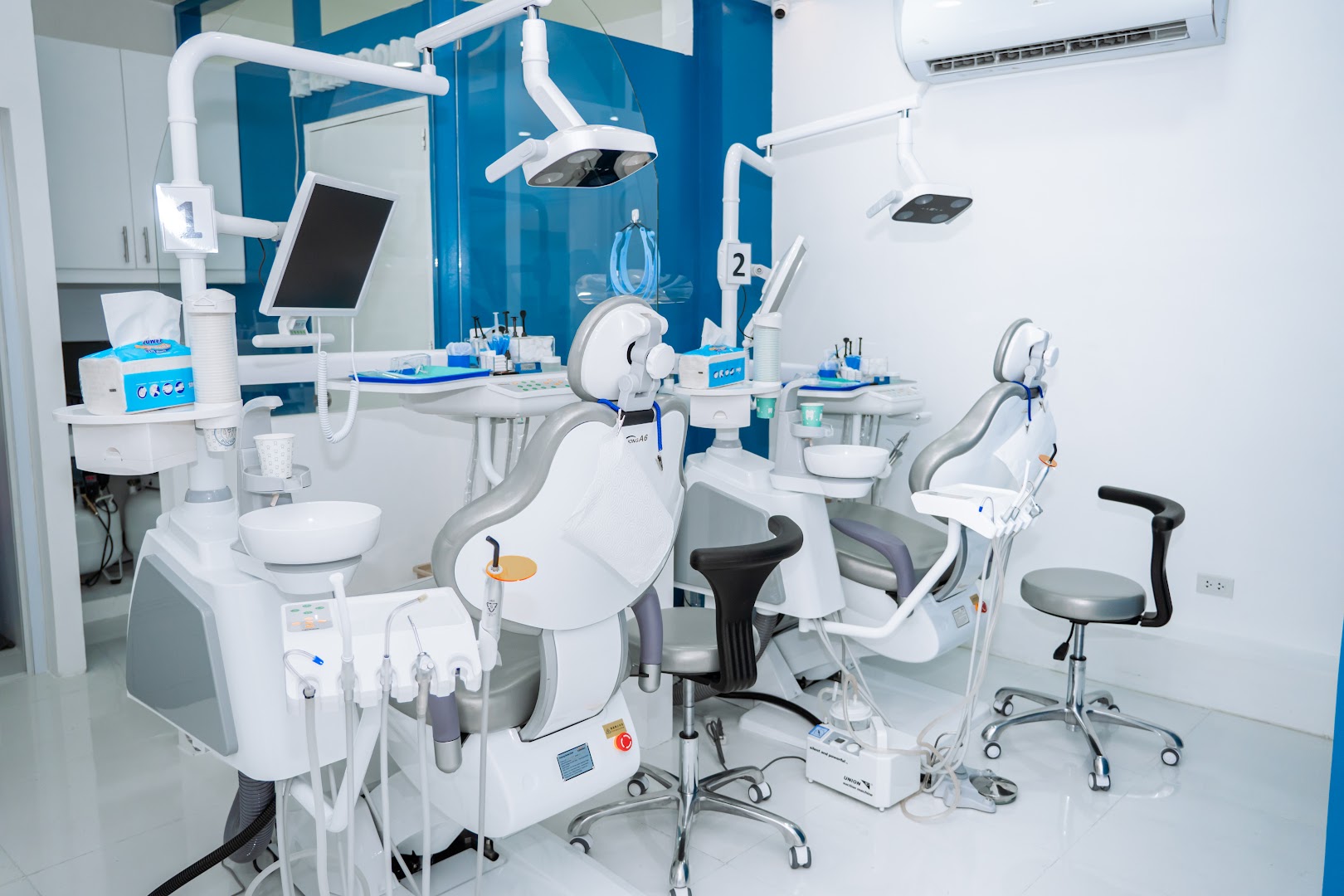 All Out Smile Dental Center - Caloocan clinic photo 1